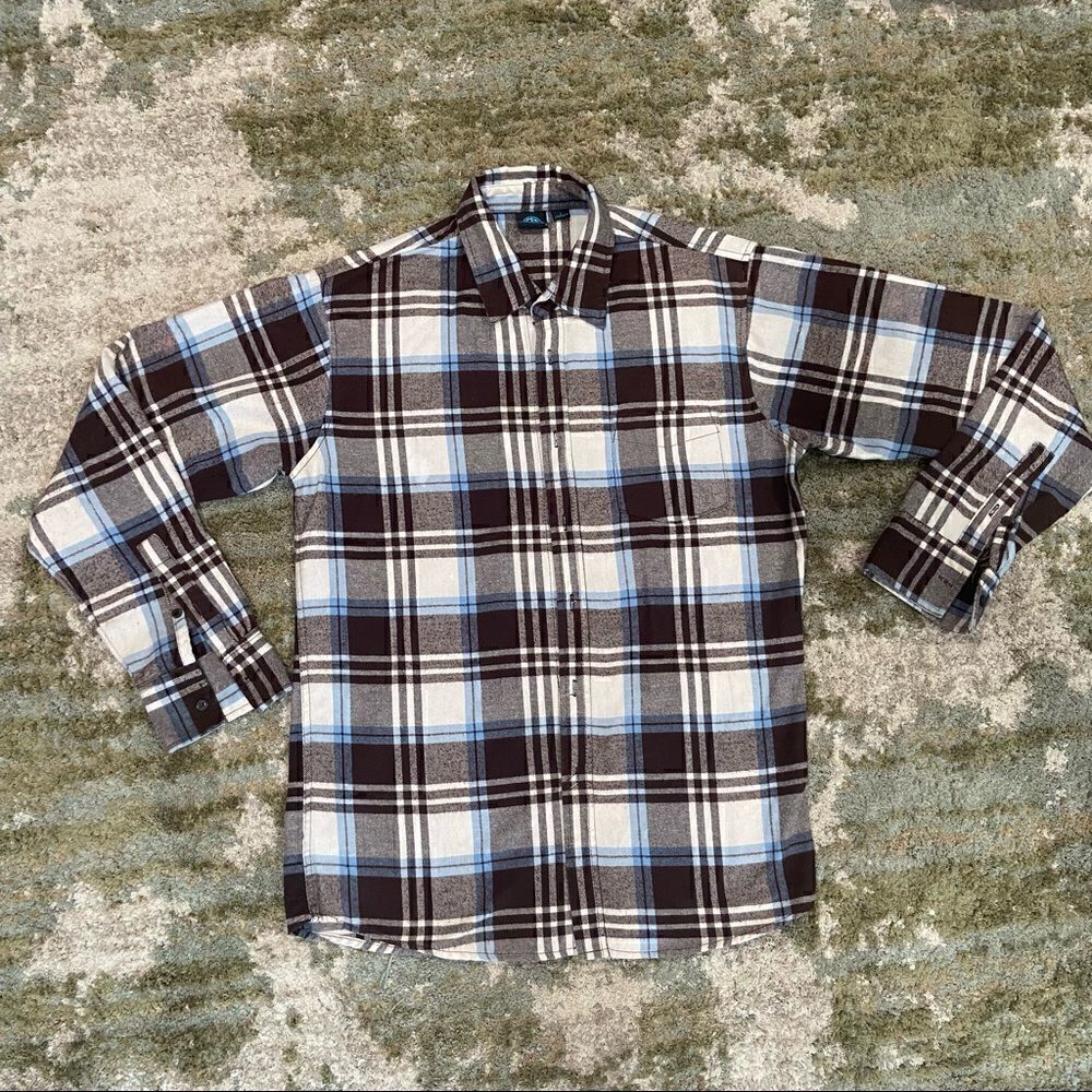 91. Mens size L Burnside long sleeve button down gently used